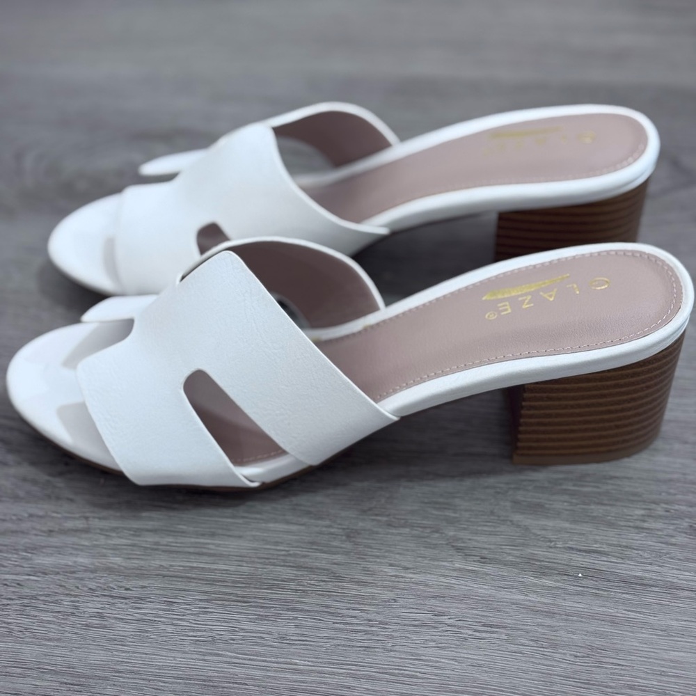 Glaze White and Brown Heels with Block Heel and H-Shaped Cutout